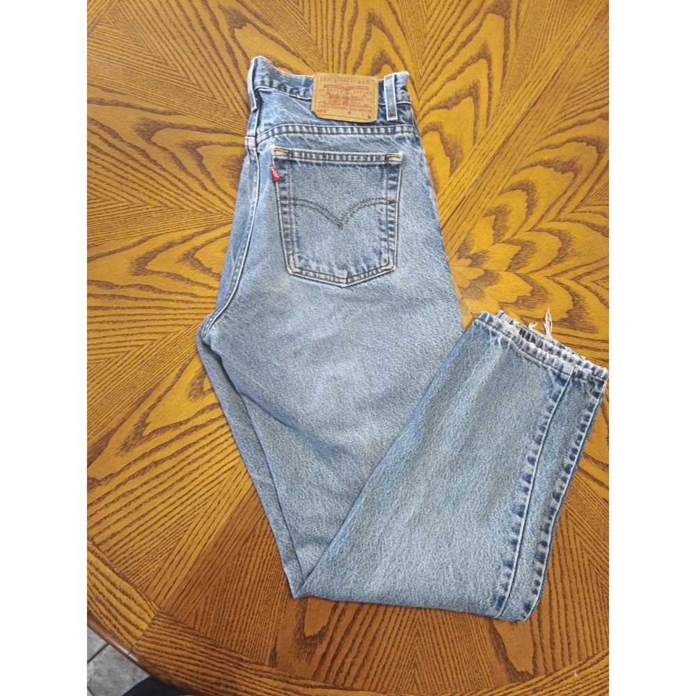 Vintage Levi’s 550 Men's Relaxed Jeans - Classic Blue